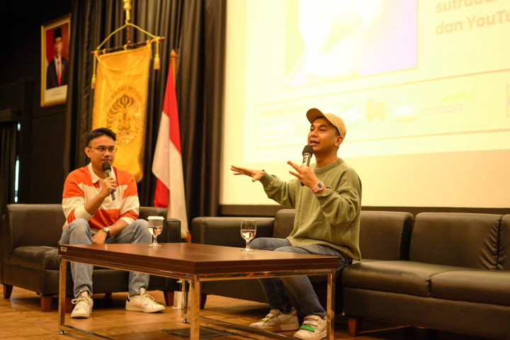 Raditya Dika Beri Tips Menonjolkan Persona Seorang Kreator di UI