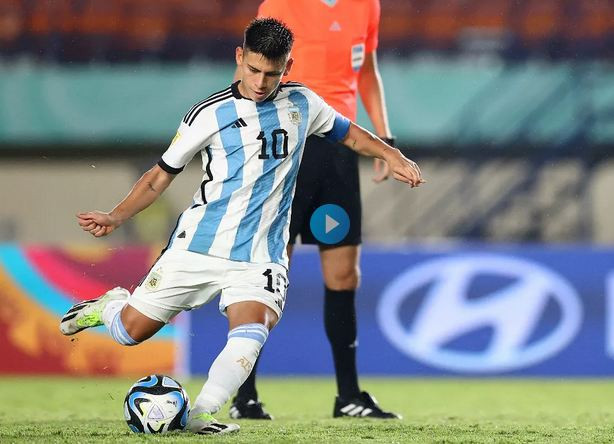 Argentina Singkirkan Brasil di Perempat Final, Claudio Echeverri Cetak <i>Hattrick</i>