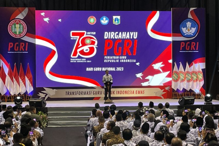 Jokowi Sebut 544 Ribu Guru Honorer Lulus Seleksi ASN PPPK