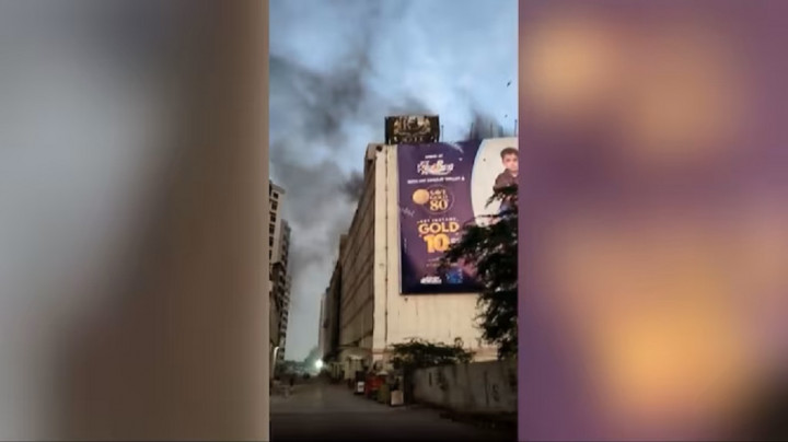 11 Orang Tewas dalam Kebakaran di Mal Pakistan, Beberapa Masih Terjebak