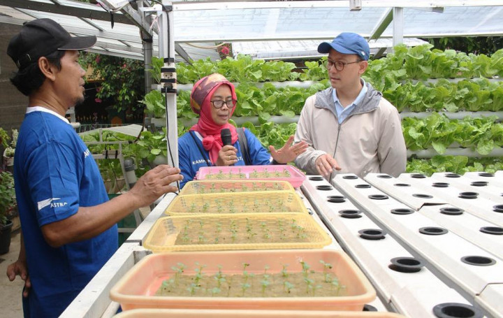 Peduli Lingkungan Hidup, Astra Kunjungi Kampung Berseri Astra Pekayon