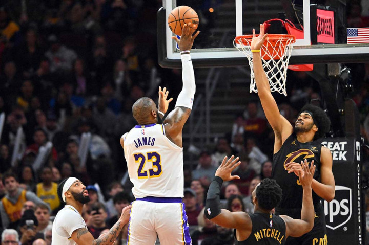 Basket NBA: Lakers Kalahkan Cavs di Laga Tandang
