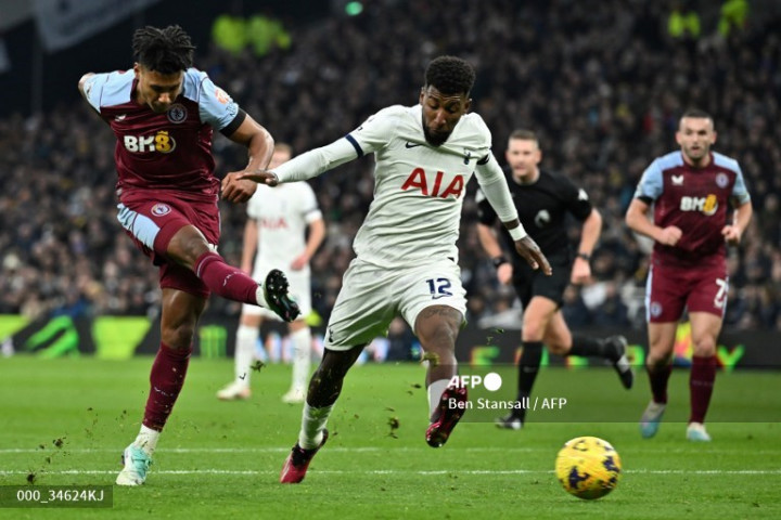 Villa Bungkam Spurs