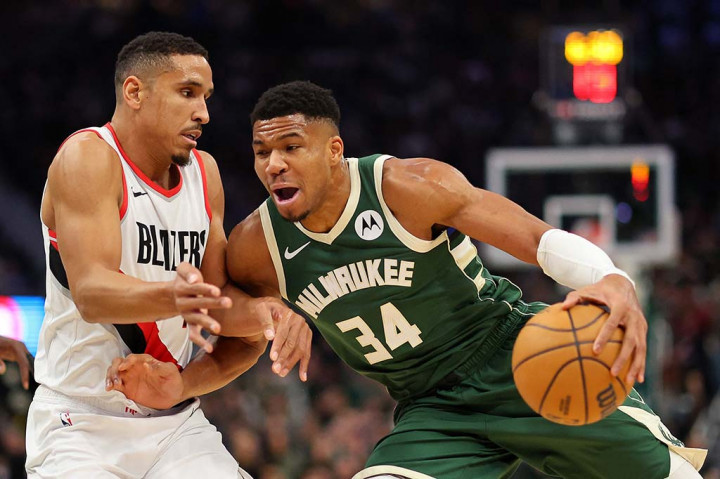 Basket NBA: Bucks Kalahkan Trail Blazers 108-102