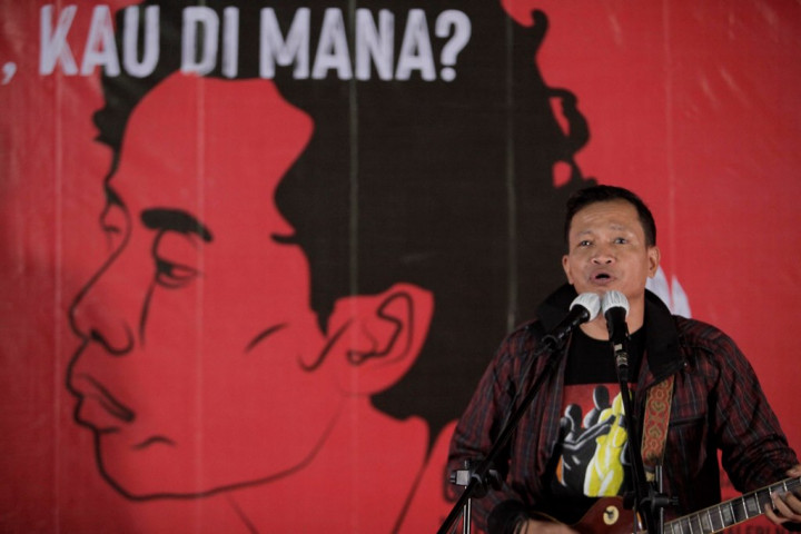 Menolak Lupa: Hari Ini, 21 Tahun Lalu, Wiji Thukul Terima Yap Thiam Hien Award