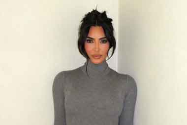 Netflix Beli Film Komedi The Fifth Wheel yang Dibintangi Kim Kardashian