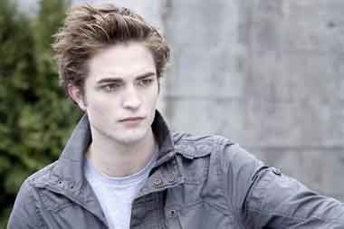 Sutradara Twilight Pilih Pemeran Utama Baru, Fans Kecewa