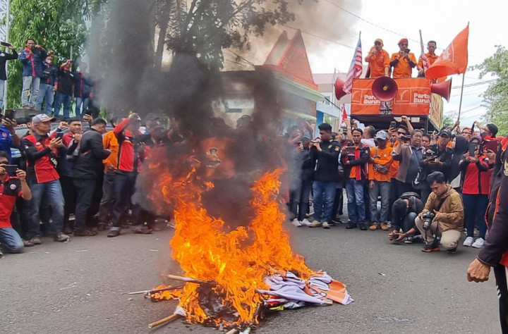 Buruh di Sumsel Protes UMP Hanya Naik Rp52 Ribu