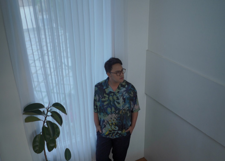 Tantangan Danang Nyanyikan Lagu Terkenal Astrid