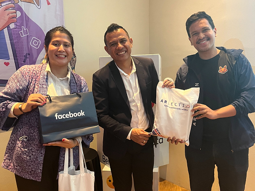 Kiri-kanan: Dessy Sukendar, Manajer Program Kebijakan Meta, Ronald Monoach, Tenaga ahli Bawaslu RI, Daniel Simanjuntak- Business Partnerships, Hacktiv8). (Foto: Dok. Istimewa)
