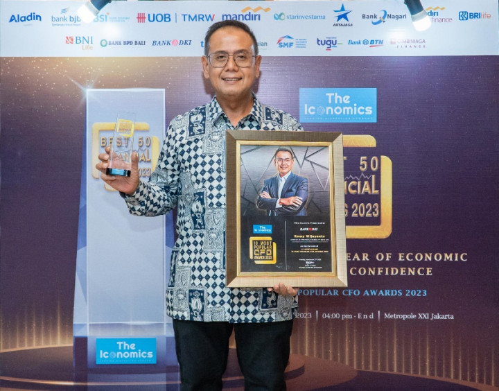 Direktur Keuangan & Strategi Bank DKI Romy Wijayanto Dinobatkan sebagai 10 Most Popular CFO Tahun 2023