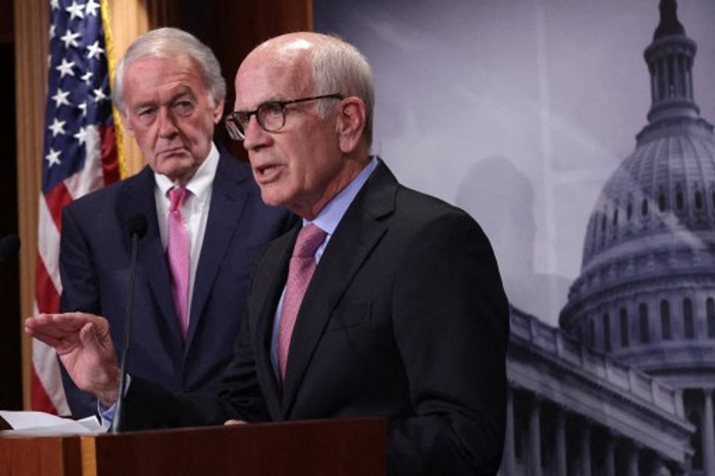Senator AS Peter Welch. (ALEX WONG / Getty / AFP)