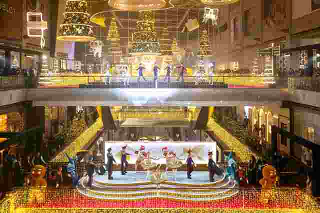 Perayaan Natal dan Tahun Baru di Marina Bay Sands Memukau dengan Dior Beauty