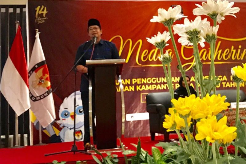 KPU Jatim Ingatkan Tempat Ibadah dan Gedung Pemerintah Bebas APK