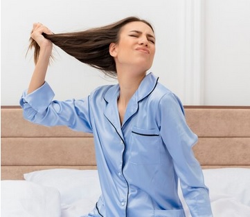 Jangan Tidur dalam Keadaan Rambut Basah Jika Tak Mau 3 Hal Ini Terjadi!