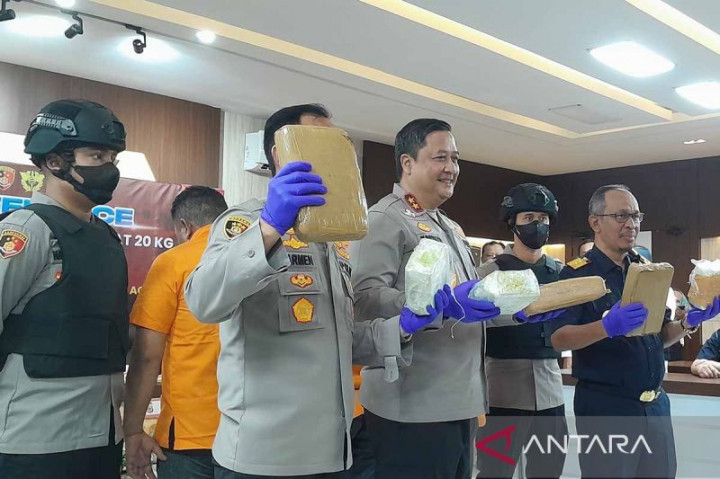 Polda Aceh Gagalkan Penyelundupan 20 Kg Sabu Jaringan Malaysia di Perairan Selat Malaka
