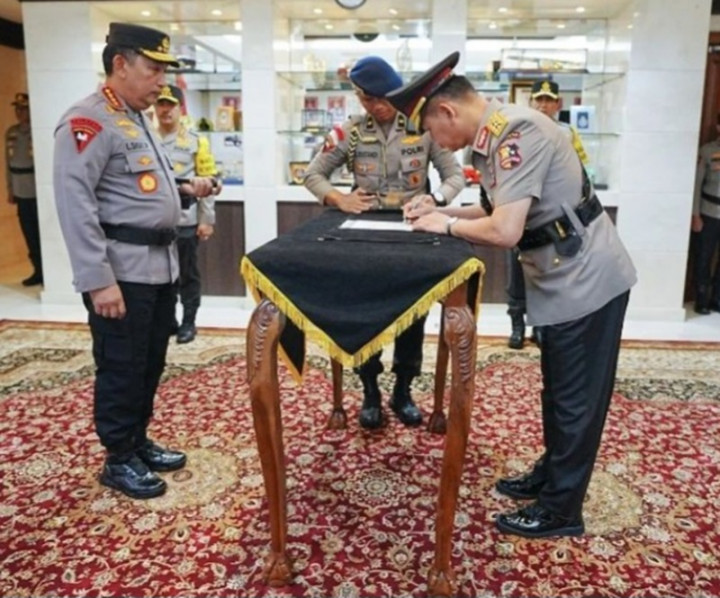 Irjen Firman Shantyabudi Serahkan Jabatan Kakorlantas ke Kapolri
