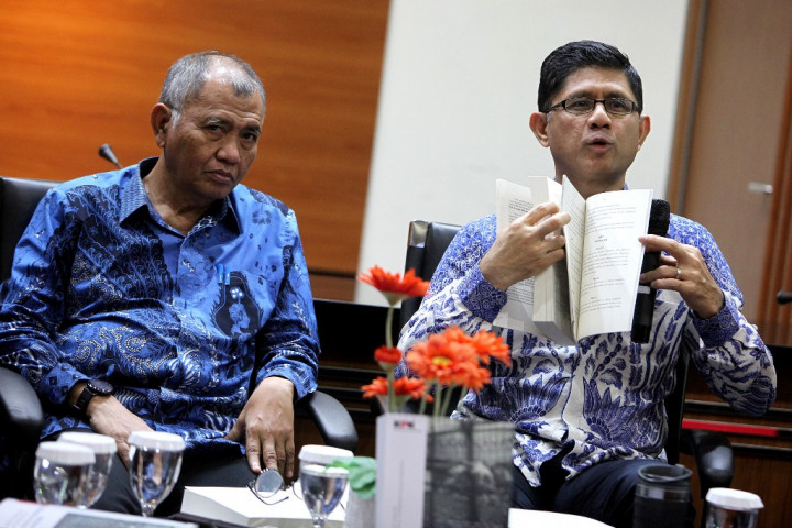 Usai Marah ke Agus Rahardjo, Jokowi Tanya ke Pratikno: Sprindik Itu Apa <i>Toh</i>?