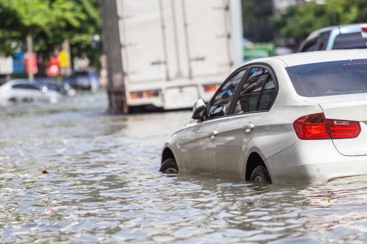 Klaim Asuransi Mobil Terjebak Banjir di Tolak, Ini Penyebabnya