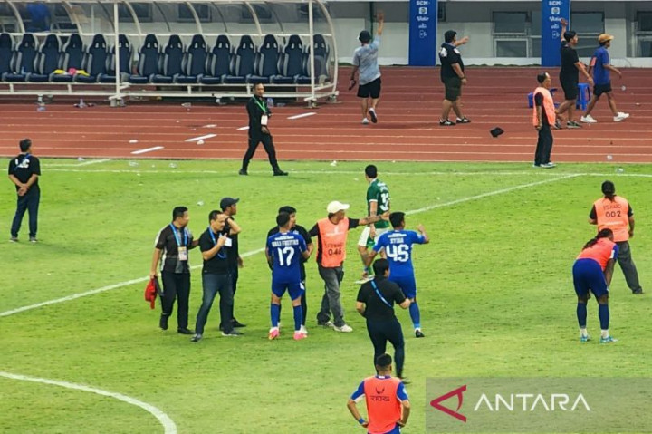 Kericuhan Pecah usai Laga PSIS vs PSS di Semarang
