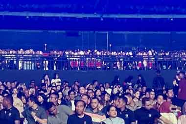 Presiden Jokowi Nonton Konser Terakhir Noah