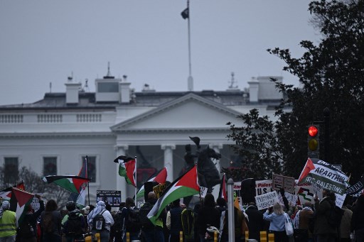 Tagar <i>AbandonBiden2024</i> Muncul, Muslim AS Tolak Beri Suara ke Biden di Pilpres