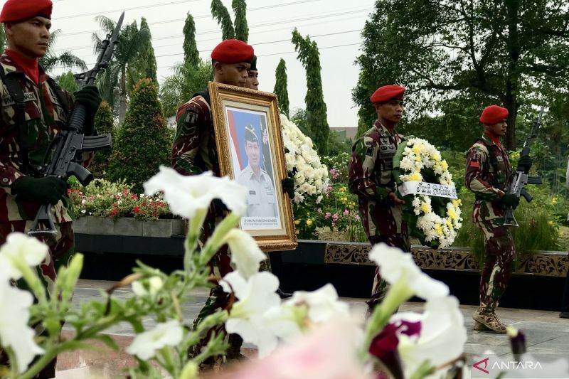 Dipimpin Panglima TNI, Doni Monardo Dimakamkan di TMP Kalibata