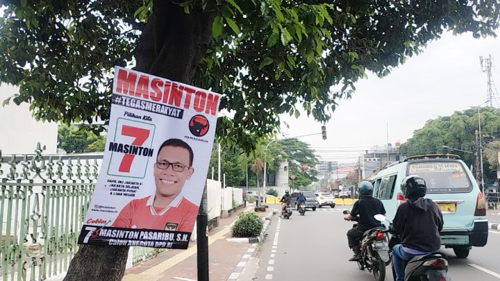 Pemkot Jakpus Keluhkan Banyak Spanduk Caleg Dipaku di Pohon