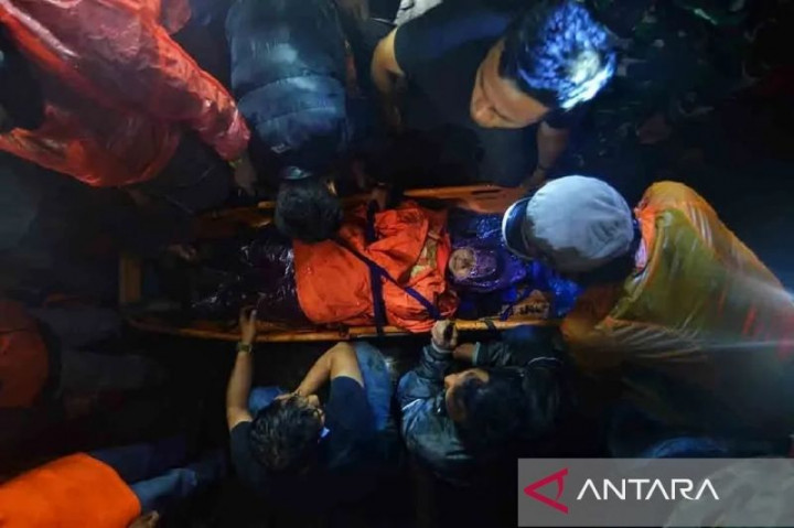 3 Korban Erupsi Marapi Telah Dievakuasi