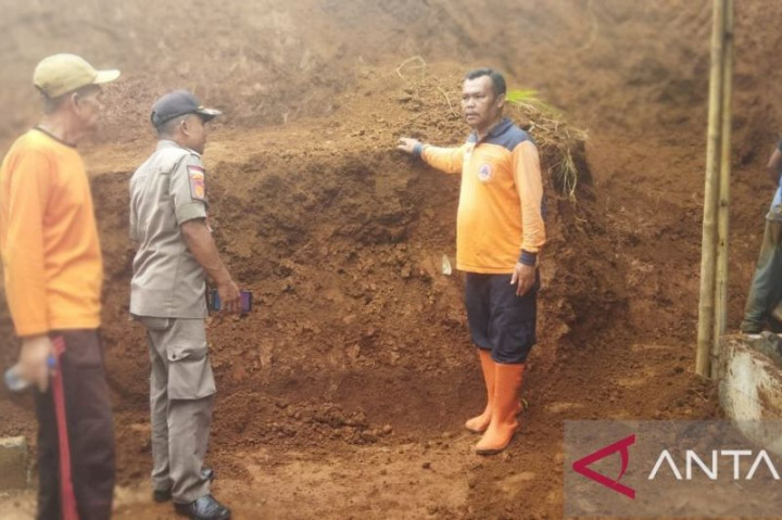 Longsor Melanda Belasan Titik di Sukabumi Jawa Barat