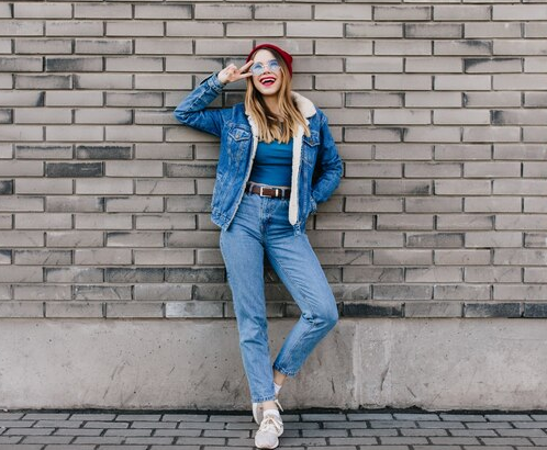 5 Cara Memilih Celana Jeans Sesuai Bentuk Tubuh, Dijamin Kamu Makin Kece!