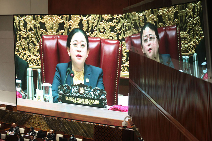 Ketua DPR RI Pimpin Paripurna Pengesahan RUU ITE dan DKJ