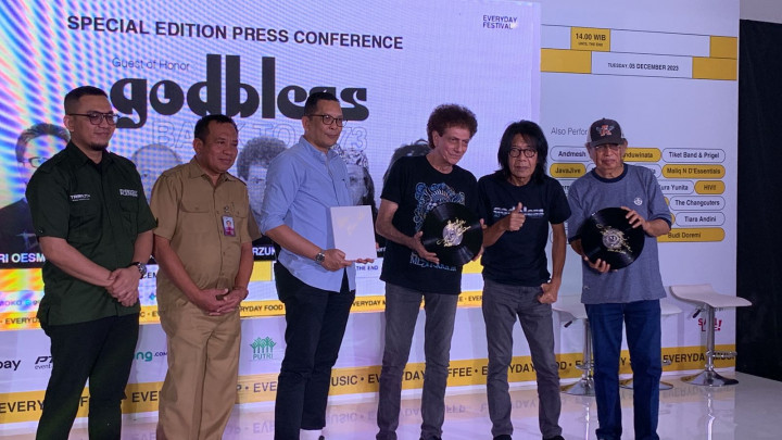 Konser di TIM, God Bless Napak Tilas Konser Pertama 50 Tahun Lalu