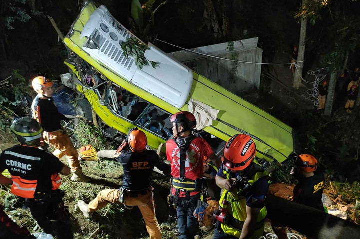 17 Orang Tewas dalam Kecelakaan Bus di Filipina