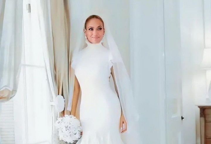 Jennifer Lopez Bakal Bintangi Film Musikal Kiss of the Spider Woman