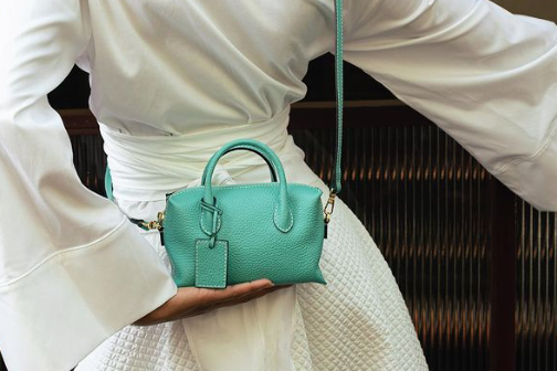 Brand lokal ROUNN akan meluncurkan koleksi tas kulit asli terbaru yang memiliki kualitas unggul dengan desain unik dan classy secara eksklusif hanya di Shopee Finest (Foto:Instagram)