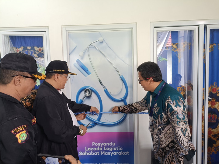 Dukung Masyarakat Sehat, Lazada Logistics Bangun Posyandu di Kelurahan Jatijajar