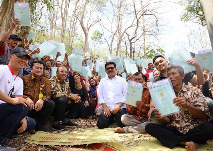 Menteri Hadi: Sertifikasi Genjot Ekonomi Warga