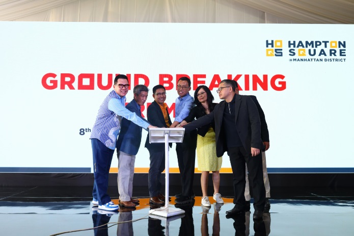 Paramount Land menggelar prosesi Groundbreaking Ceremony atau peletakan batu pertama yang menandai dimulainya pembangunan Hampton Square @ Manhattan District. Dok. Ist