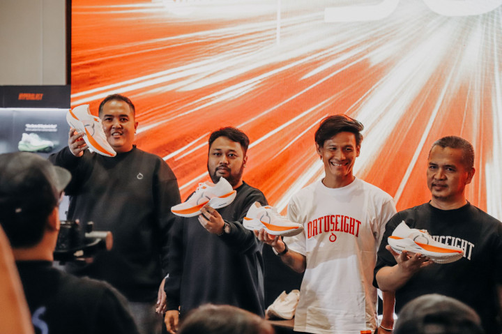 Eks Perenang Andalan Indonesia Kembangkan Sepatu Lari yang Terinspirasi dari Kekuatan Matahari