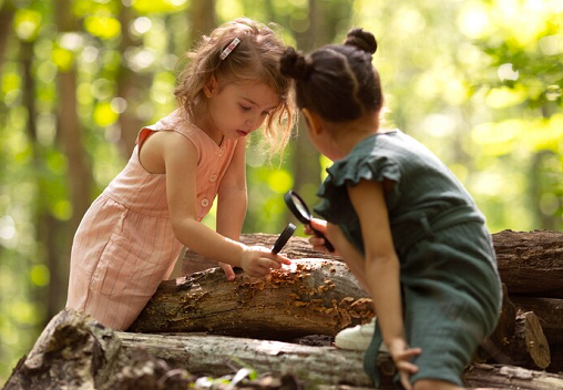 Hadapi Perubahan Iklim, Nestlé DANCOW Bagikan Tips Proteksi Momen Eksplorasi Anak