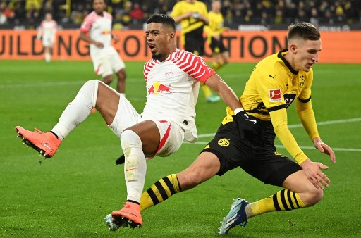 Suasana laga Borussia Dortmund vs RB Leipzig. (INA FASSBENDER / AFP)