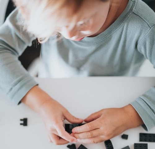 4 Cara Perawatan di Rumah untuk Anak yang Terkena HIV/AIDS