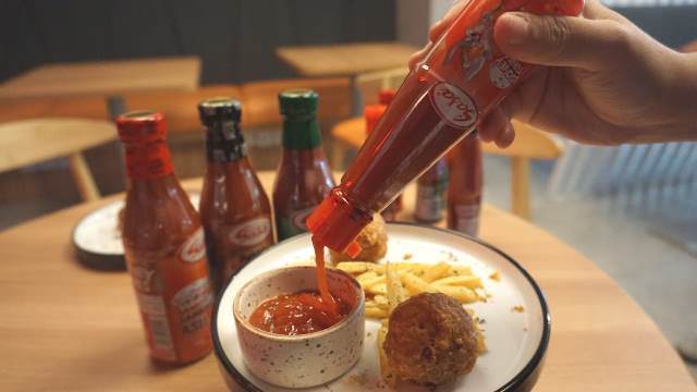 Lepaskan penat dengan sensasi Sasa sambal yang penuh ceria. (Foto: Dok. Istimewa)