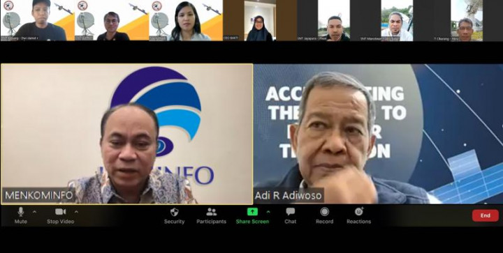 Menkominfo Uji Coba Koneksi Satelit SATRIA-1