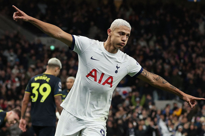 Tottenham Menang Telak 4-1 atas Newcastle United