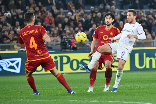 Hasil Liga Italia: Zalewski dan Lukaku Kena Kartu Merah, Roma Ditahan Imbang Fiorentina