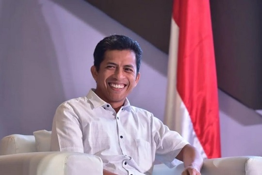 Penulis Buku Terbaik Versi Perpusnas Jadi Panelis Debat Capres-Cawapres Perdana, Ini Profilnya