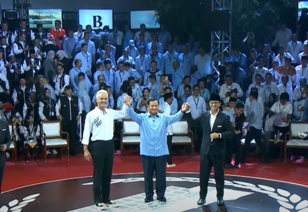 Debat Capres 2024 hingga Prabowo Tak Tahan jadi Oposisi