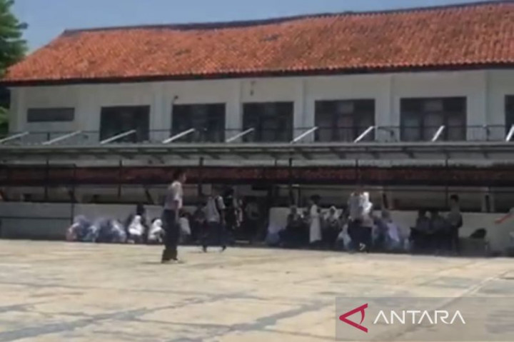 Gempa Dangkal Guncang Cianjur, Warga Berhamburan